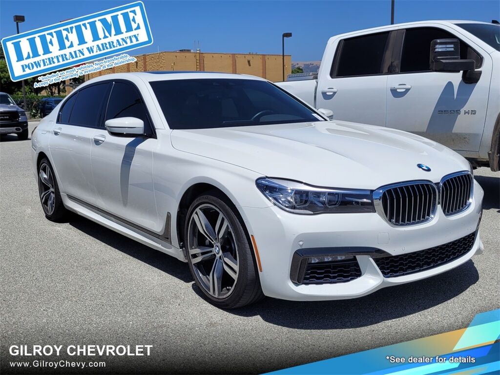 BMW 740i
