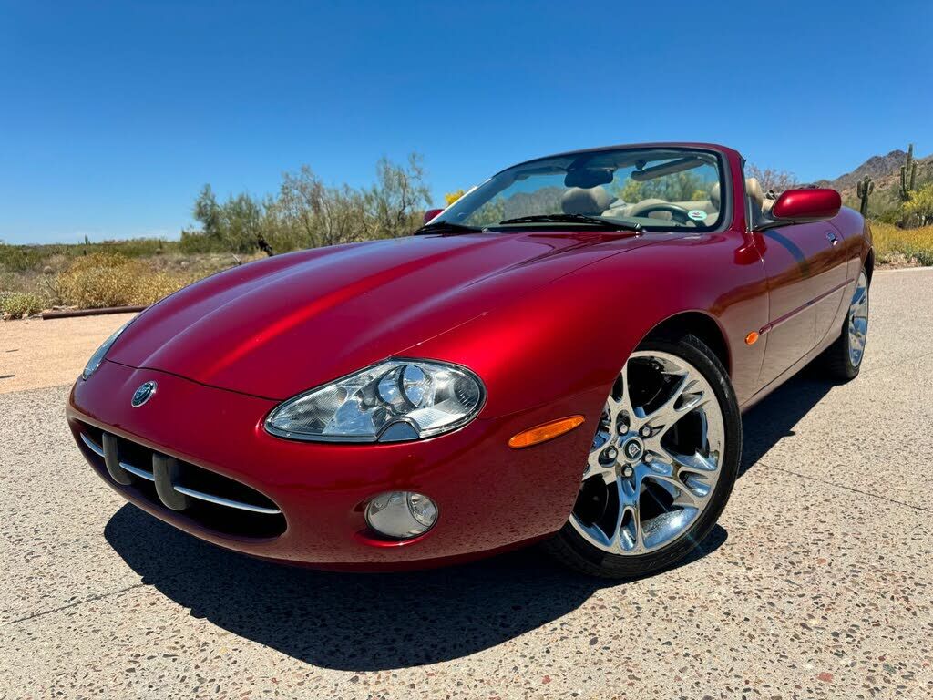 Jaguar XK8