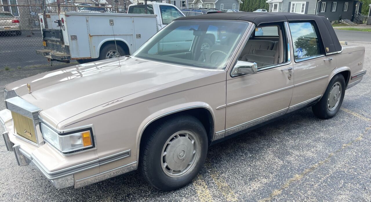 1988 CADILLAC Deville