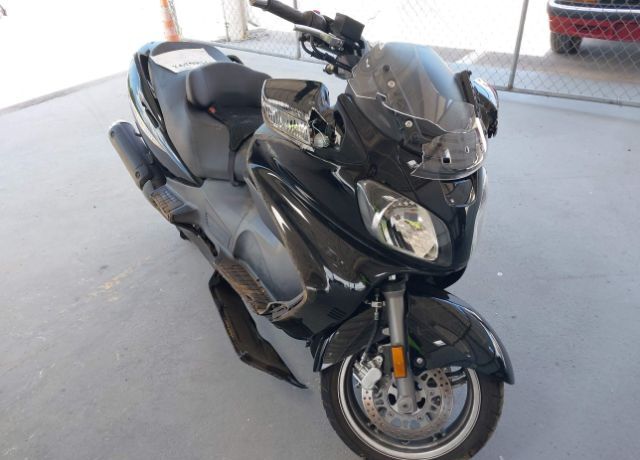 Suzuki AN650