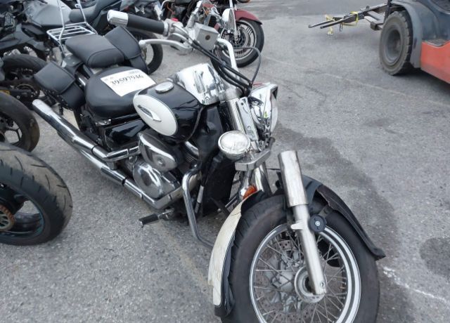 Suzuki VL800