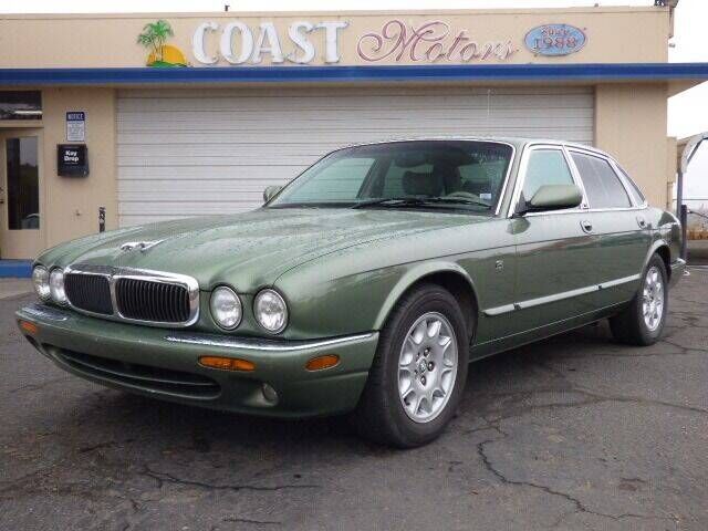 Jaguar XJ8