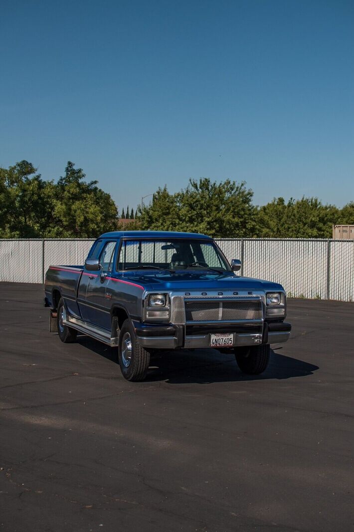 Dodge D-Series