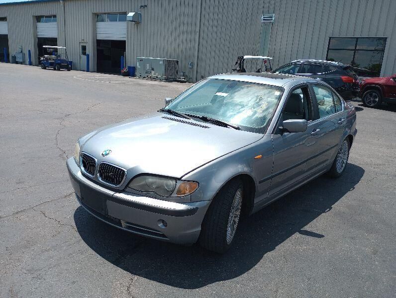 BMW 330i