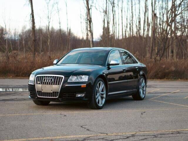 Audi S8