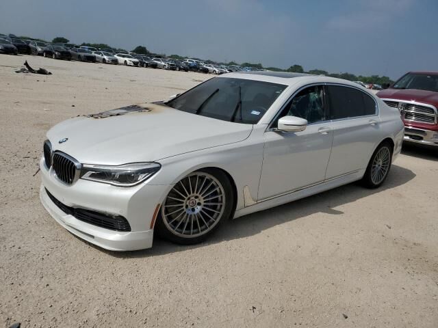 BMW 750i / B7