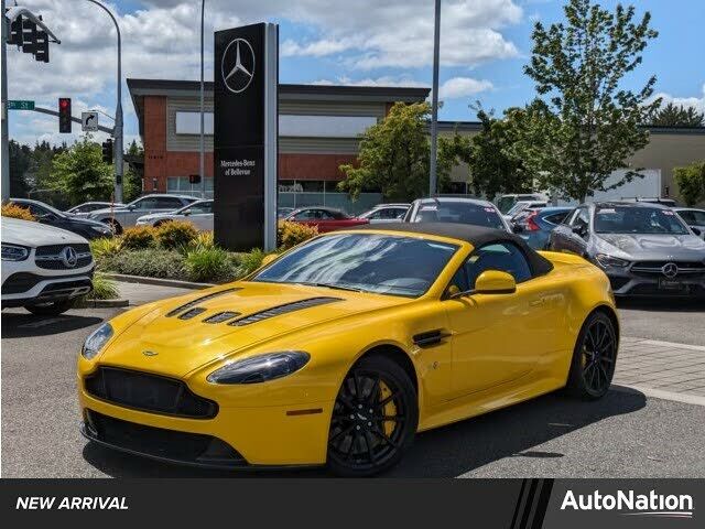 Aston Martin V12 Vantage