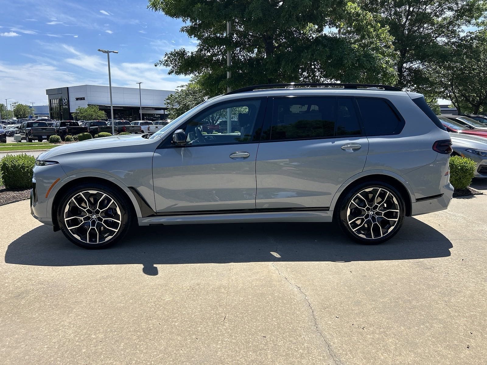 2025 BMW X7