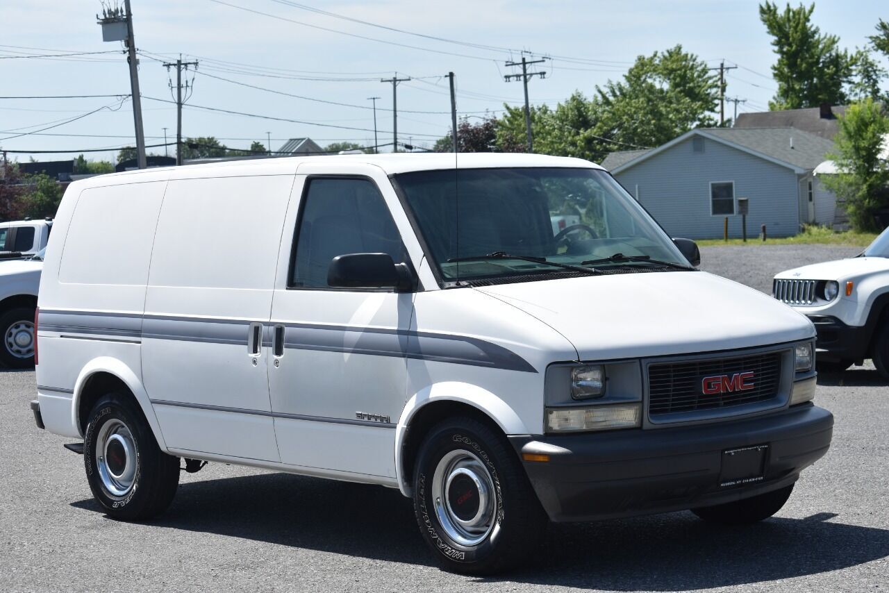 GMC Safari