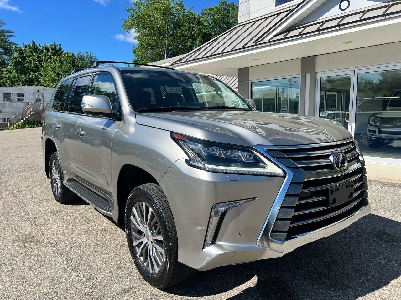 Lexus LX