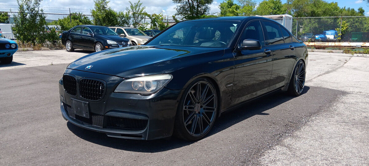 BMW 750i