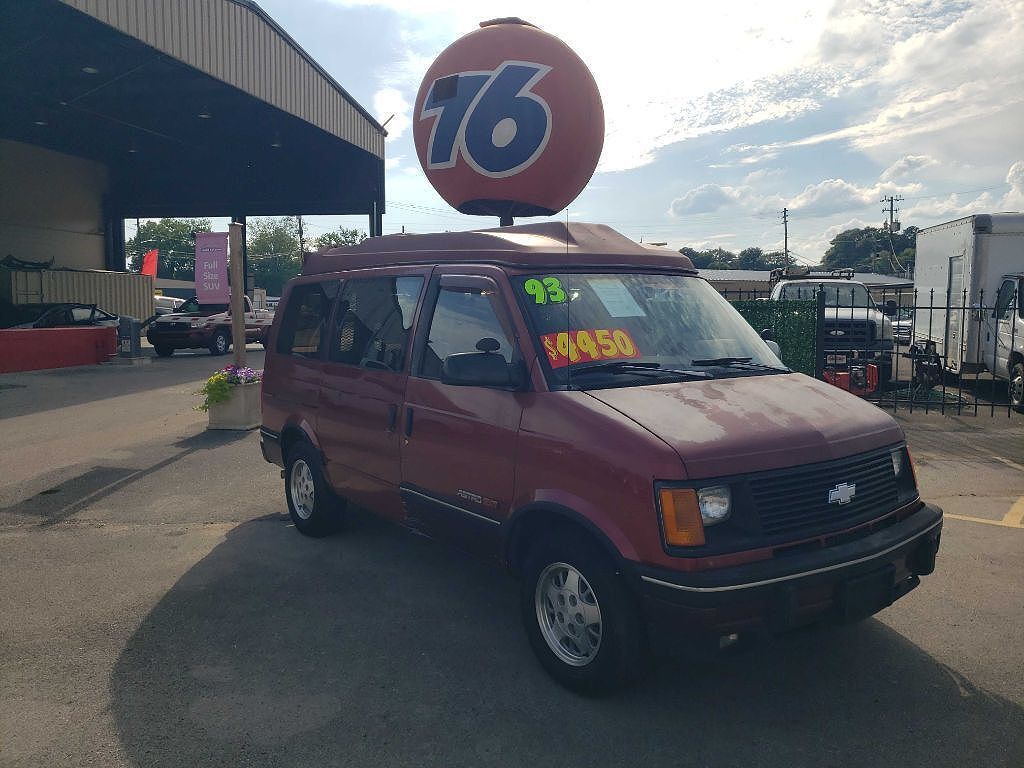 Chevrolet Astro Van