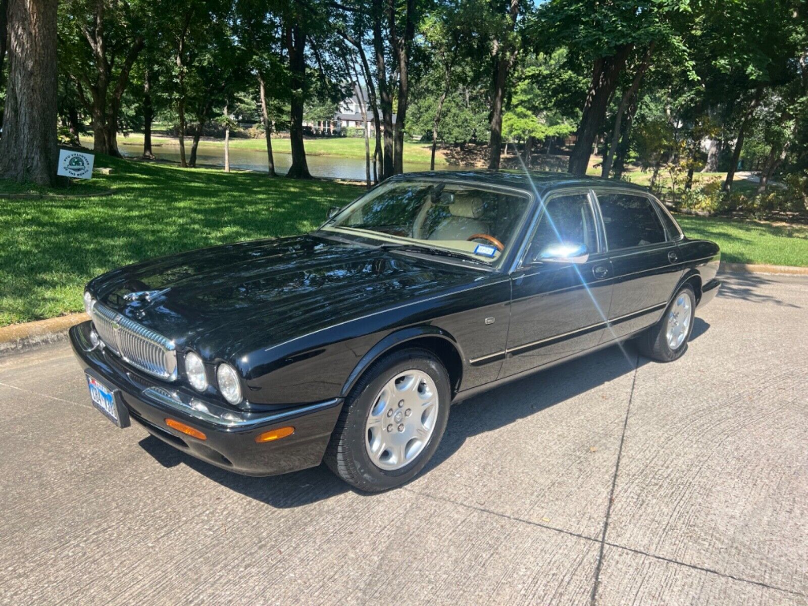 Jaguar Vanden Plas