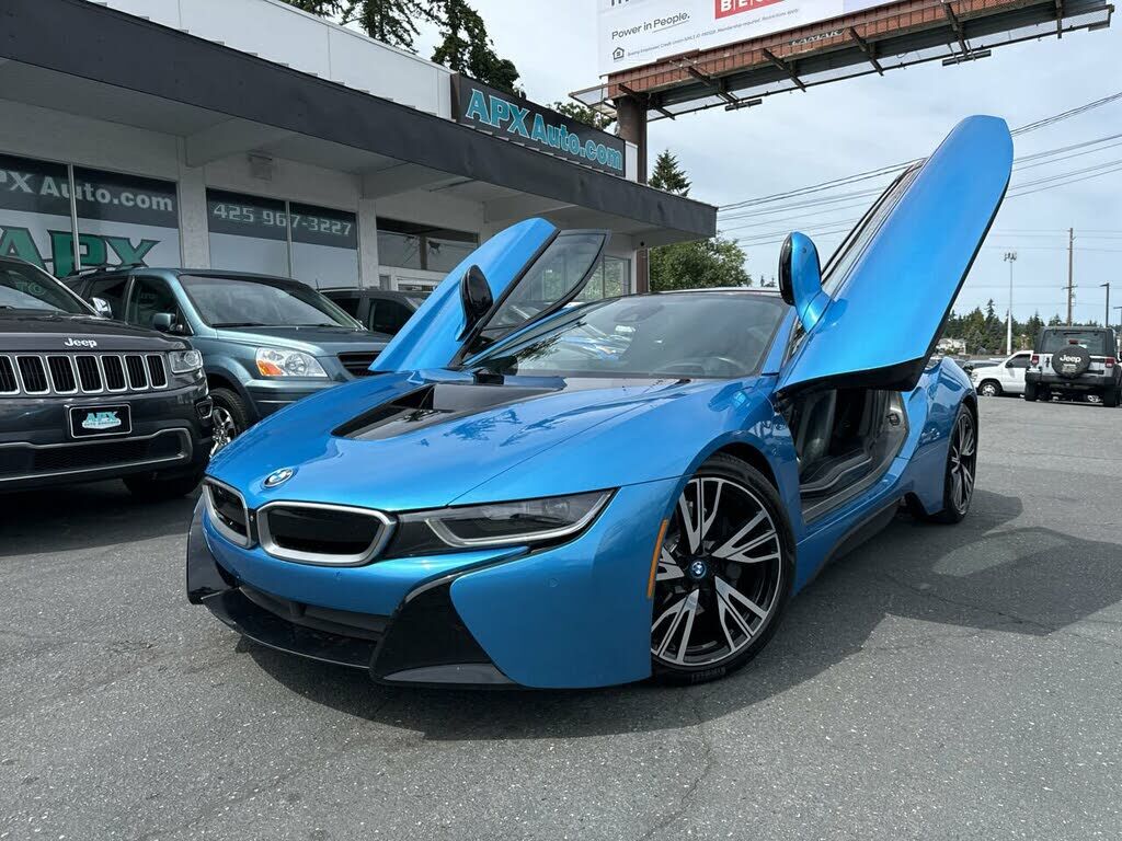 BMW i8