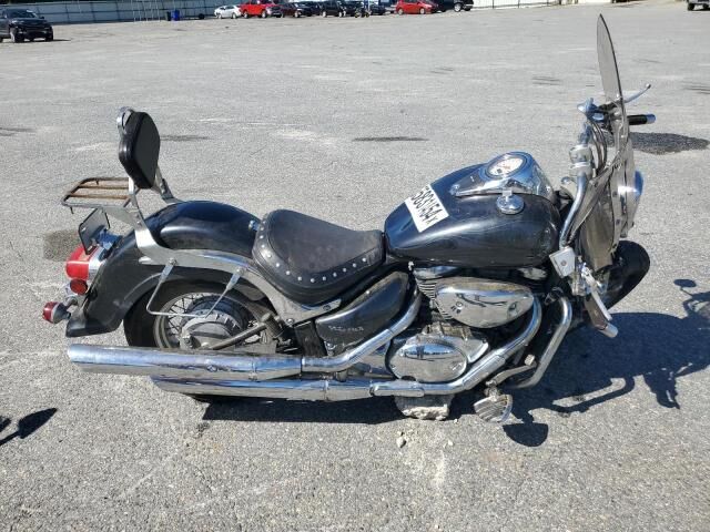 Suzuki VL800K
