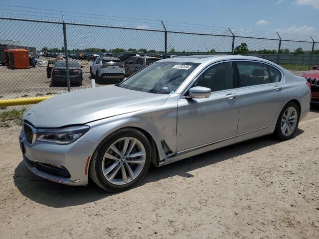 BMW 750i