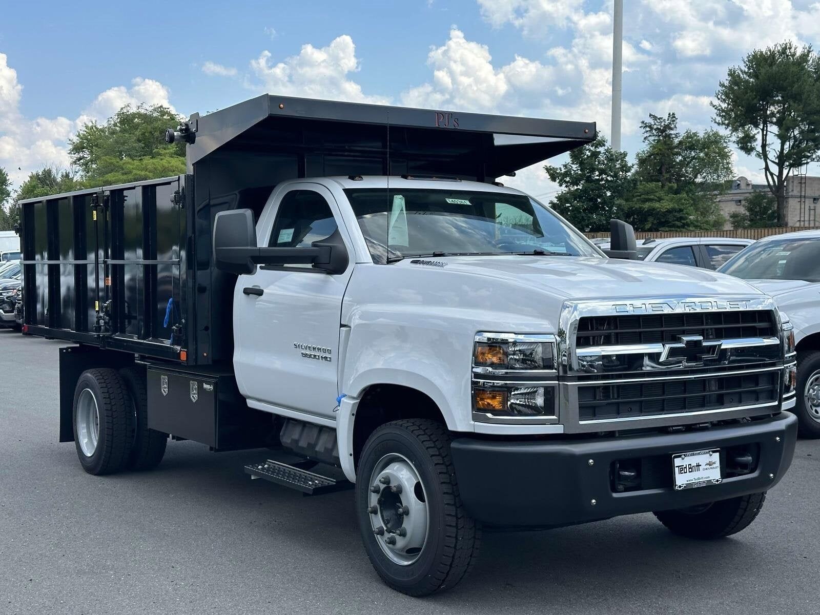 2024 GMC Silverado Medium Duty