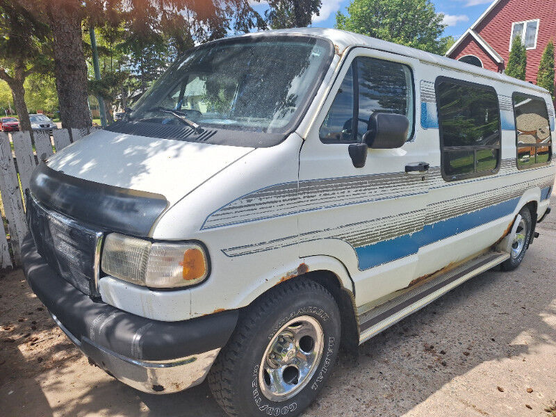 Dodge Ram Van
