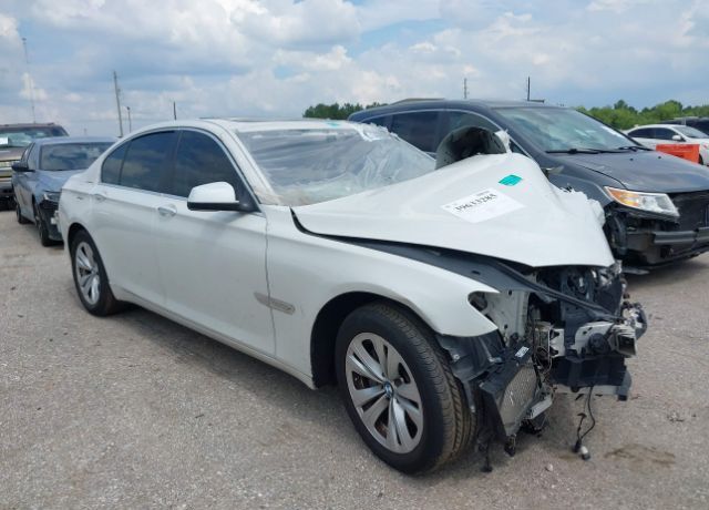 BMW 740i