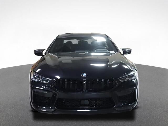 2025 BMW M8
