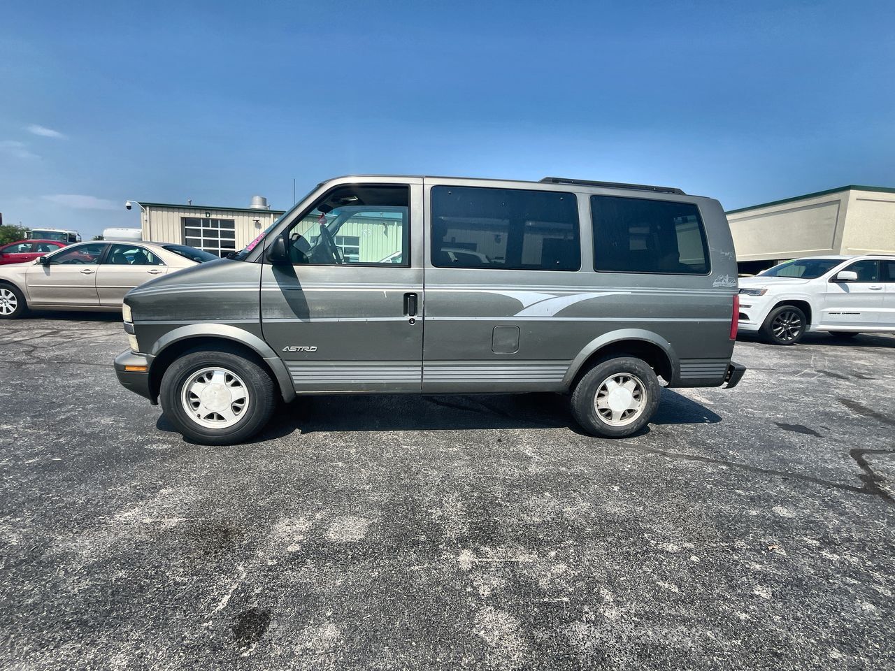 Chevrolet Astro Van