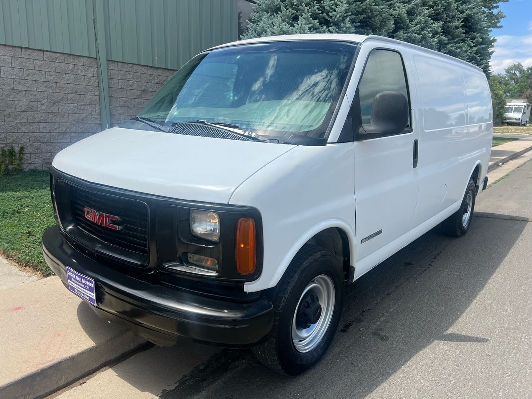 GMC Savana