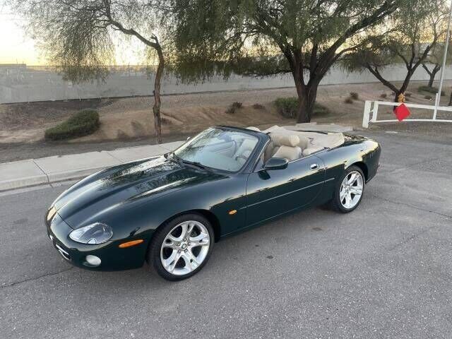 Jaguar XK8