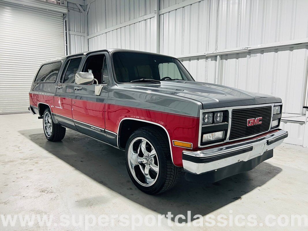 GMC Suburban