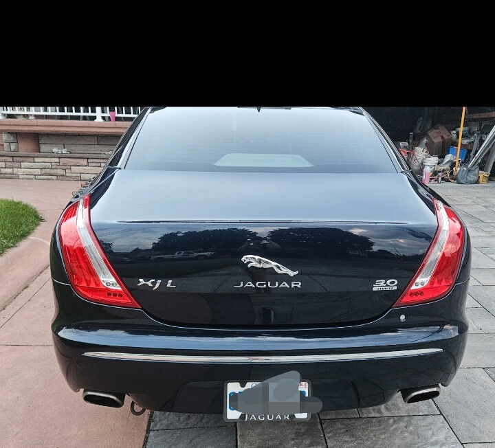 Jaguar XJ