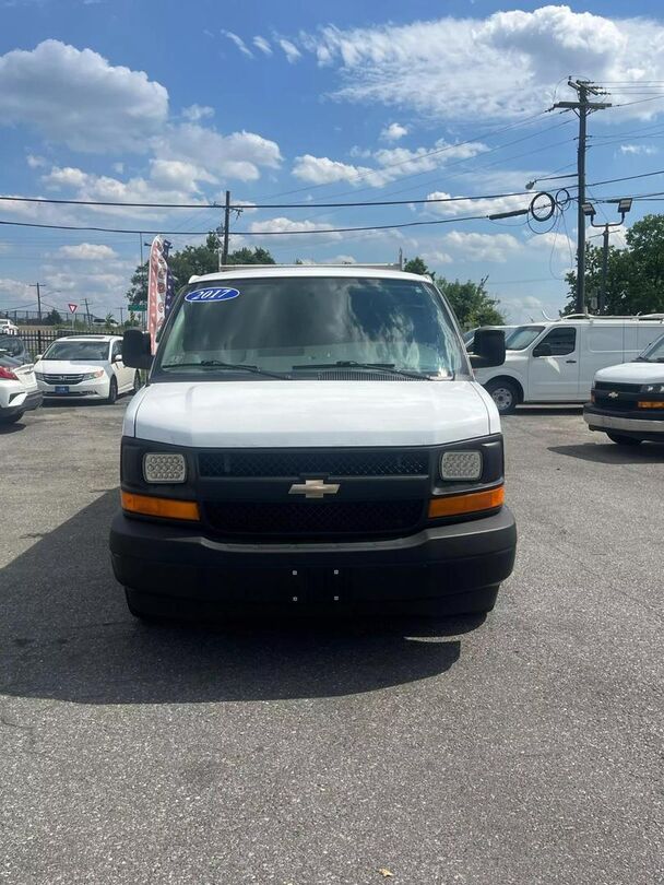 2017 CHEVROLET Express