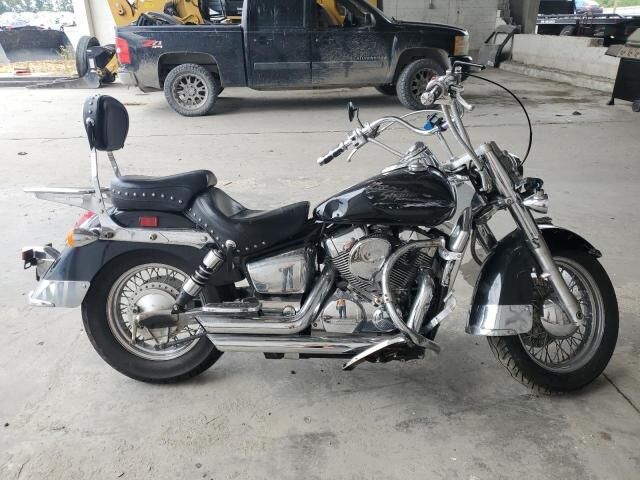 Honda VT750 (Shadow Aero)
