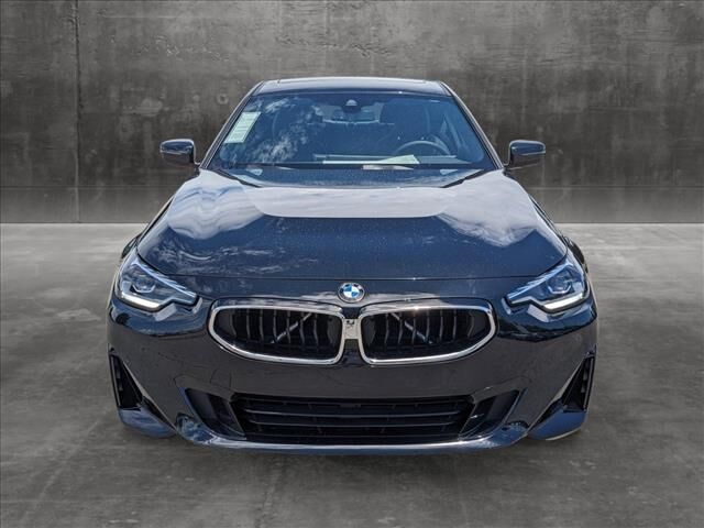 2024 BMW 230i