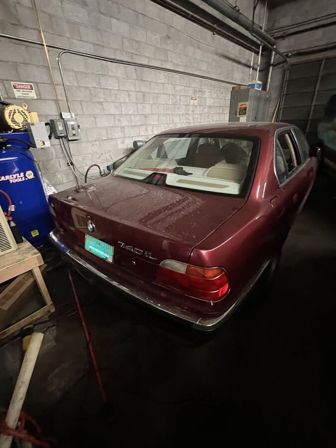 BMW 740iL