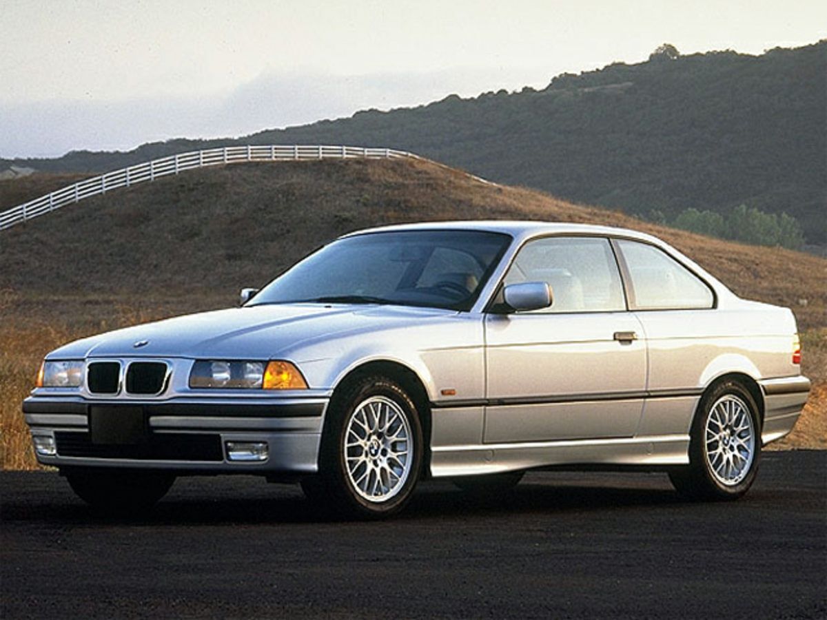 BMW 323is