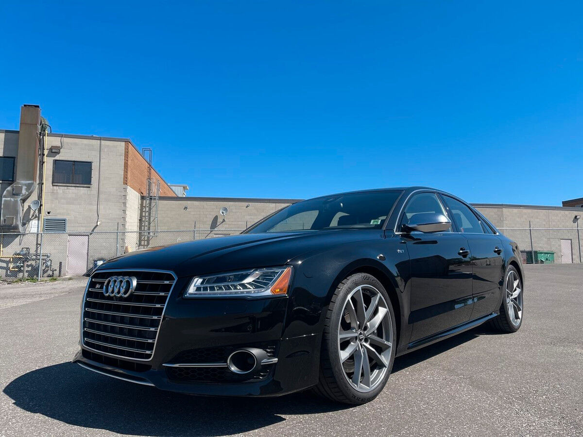 Audi S8