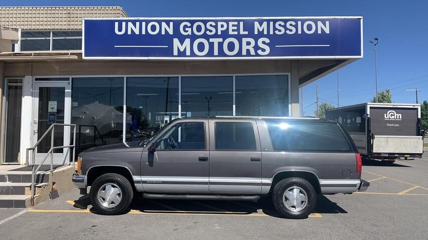 GMC Suburban
