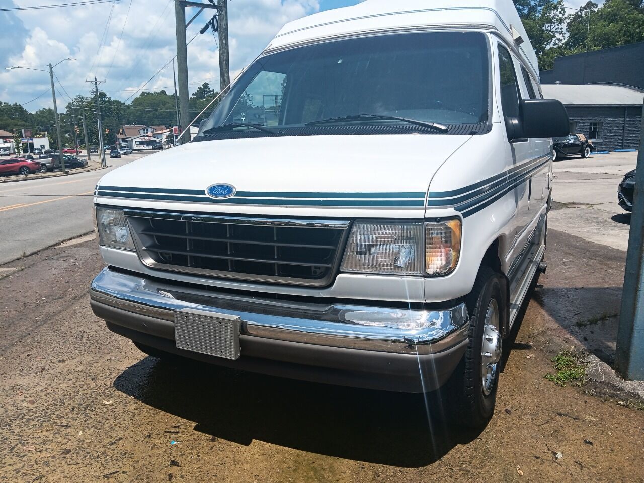Ford E-250
