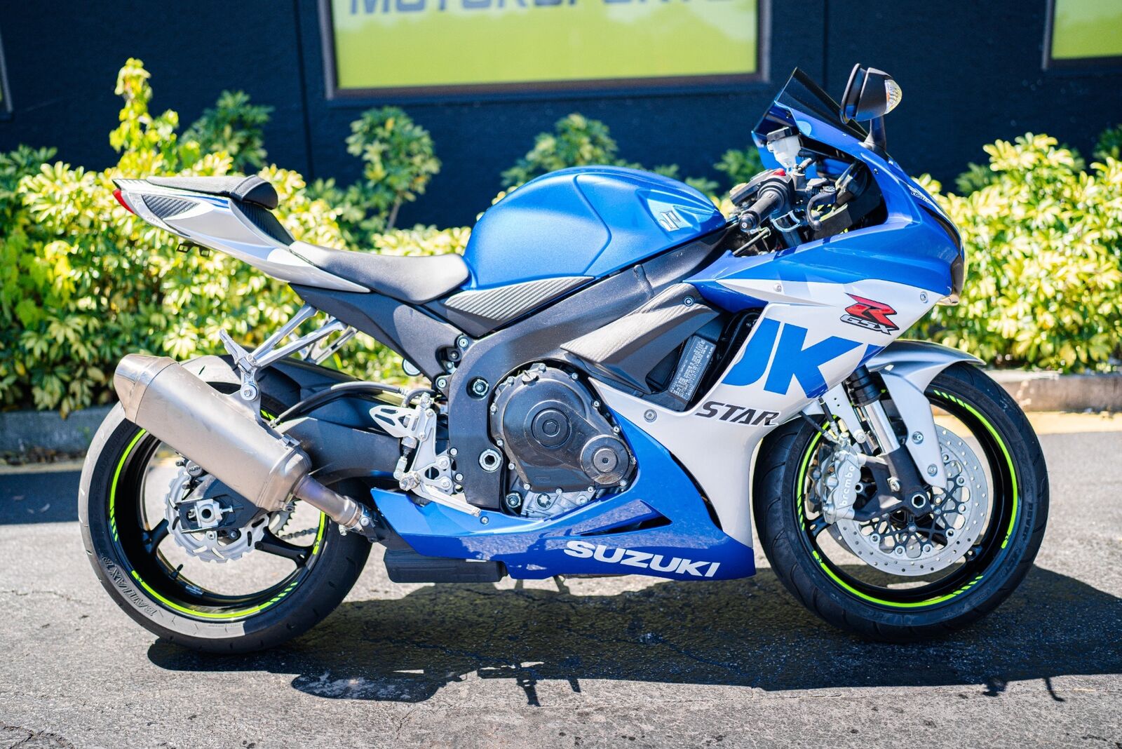 SUZUKI