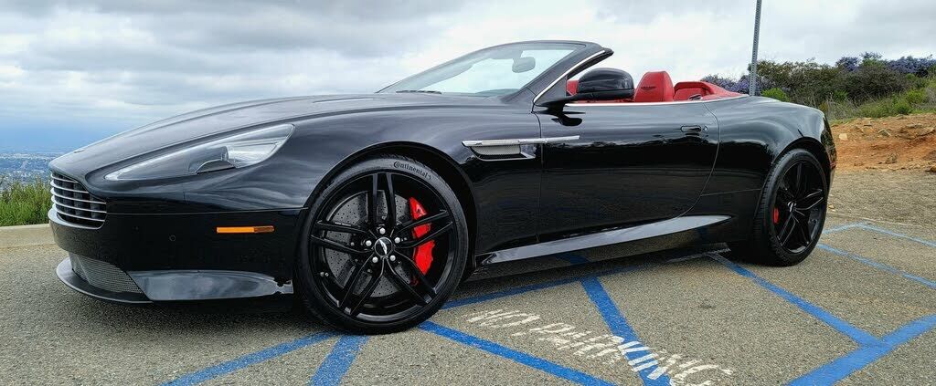 Aston Martin DB9