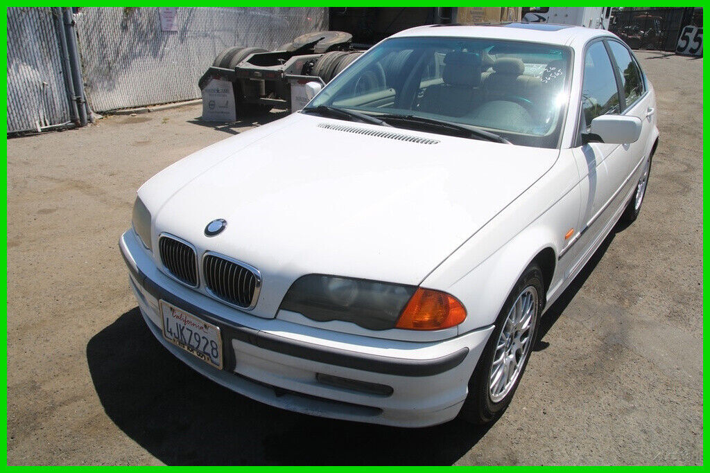 BMW 328i