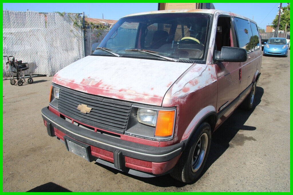 Chevrolet Astro Van