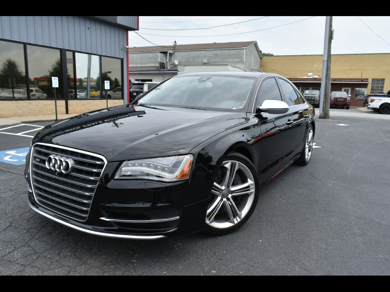 Audi S8