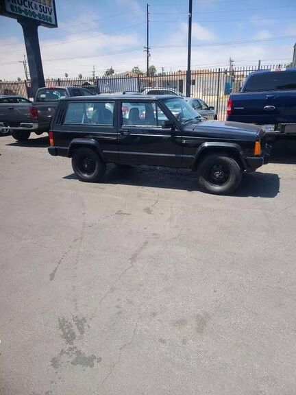 Jeep Cherokee