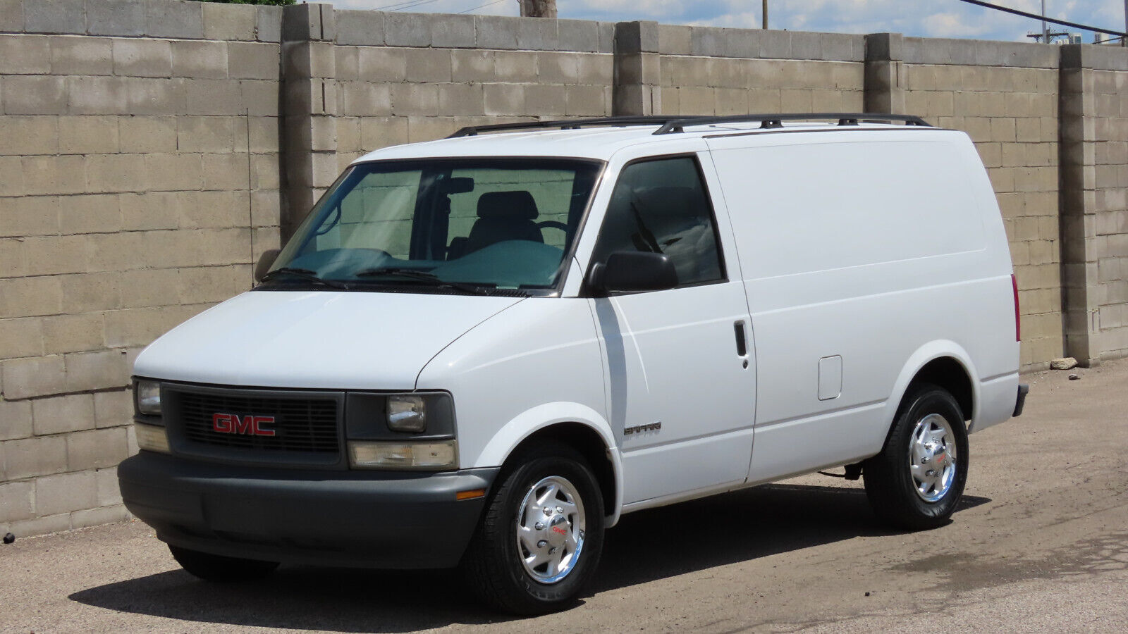 GMC Safari