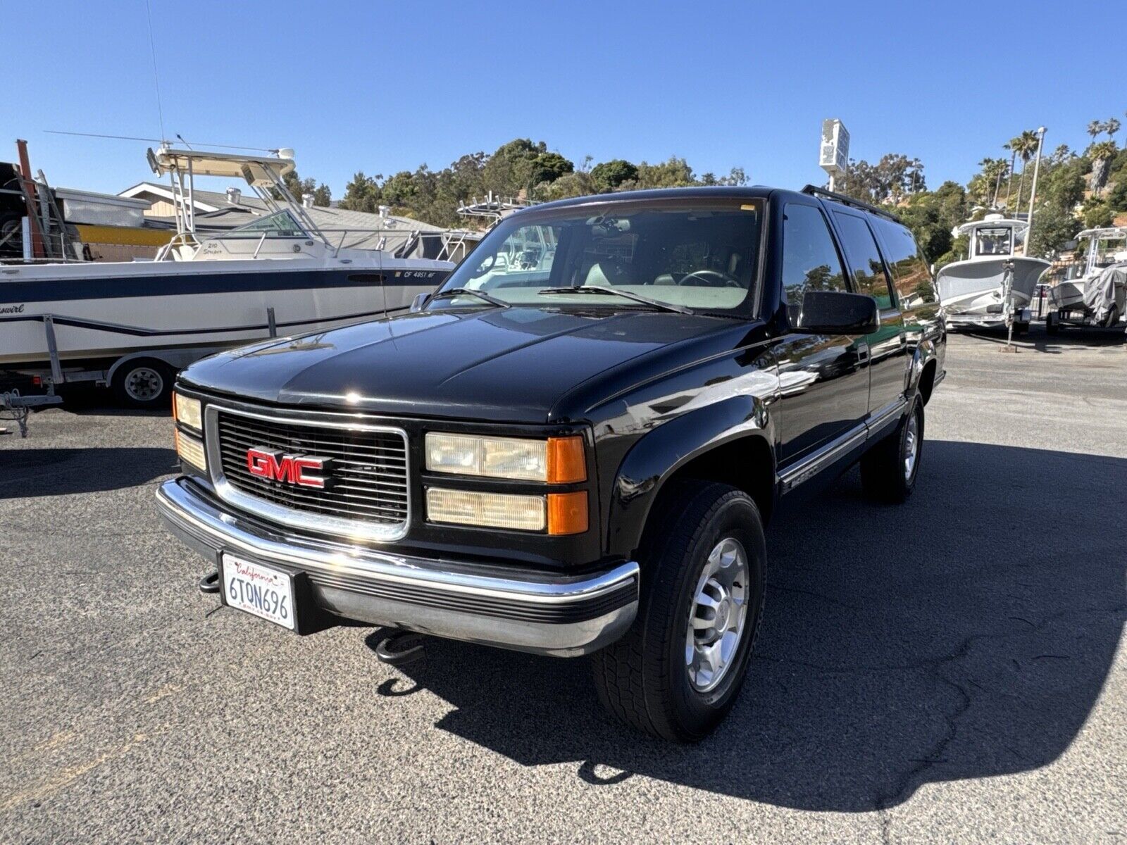 GMC Suburban