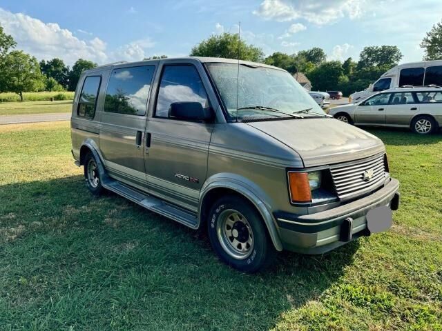 Chevrolet Astro Van