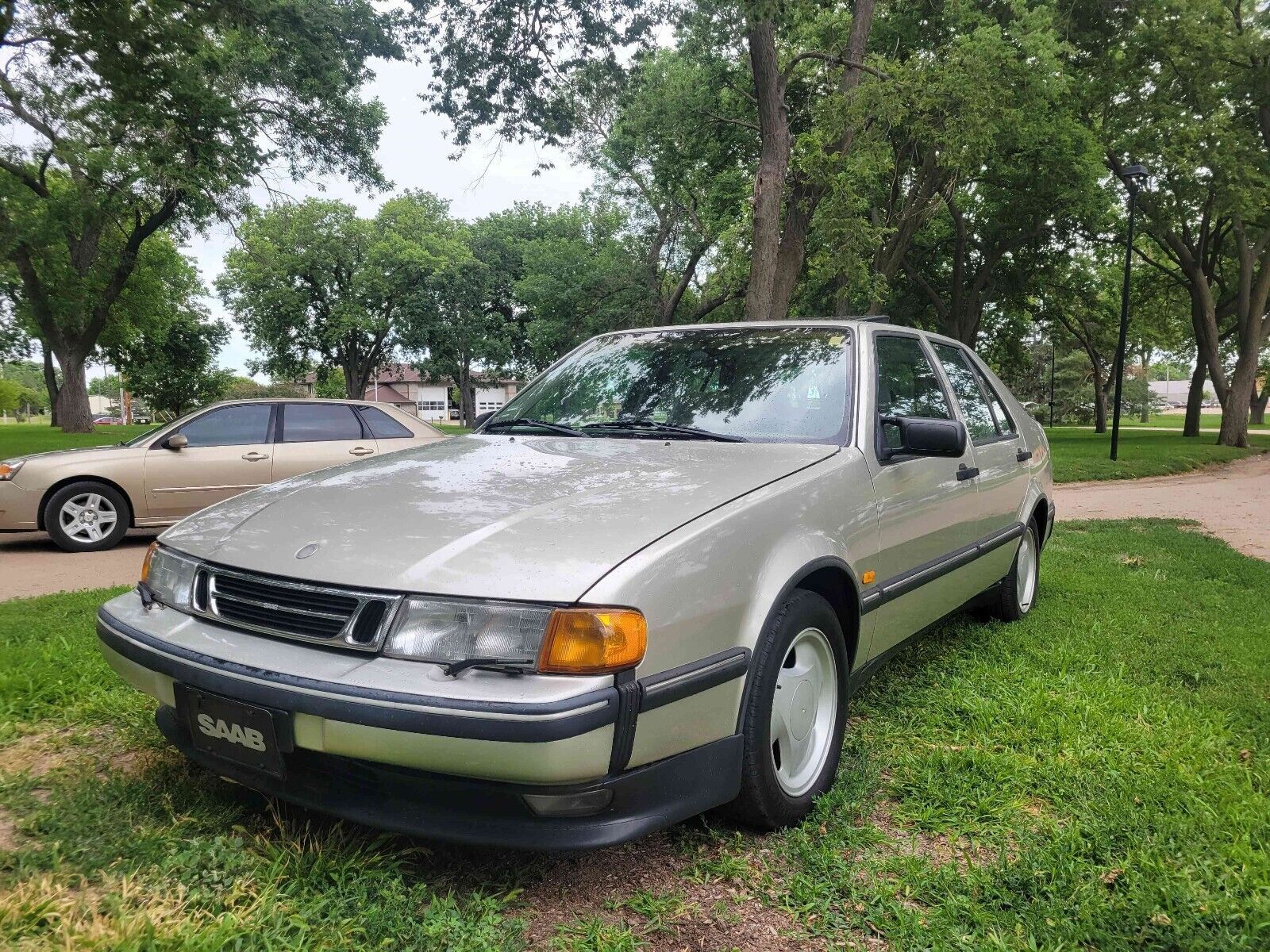 Saab 9000