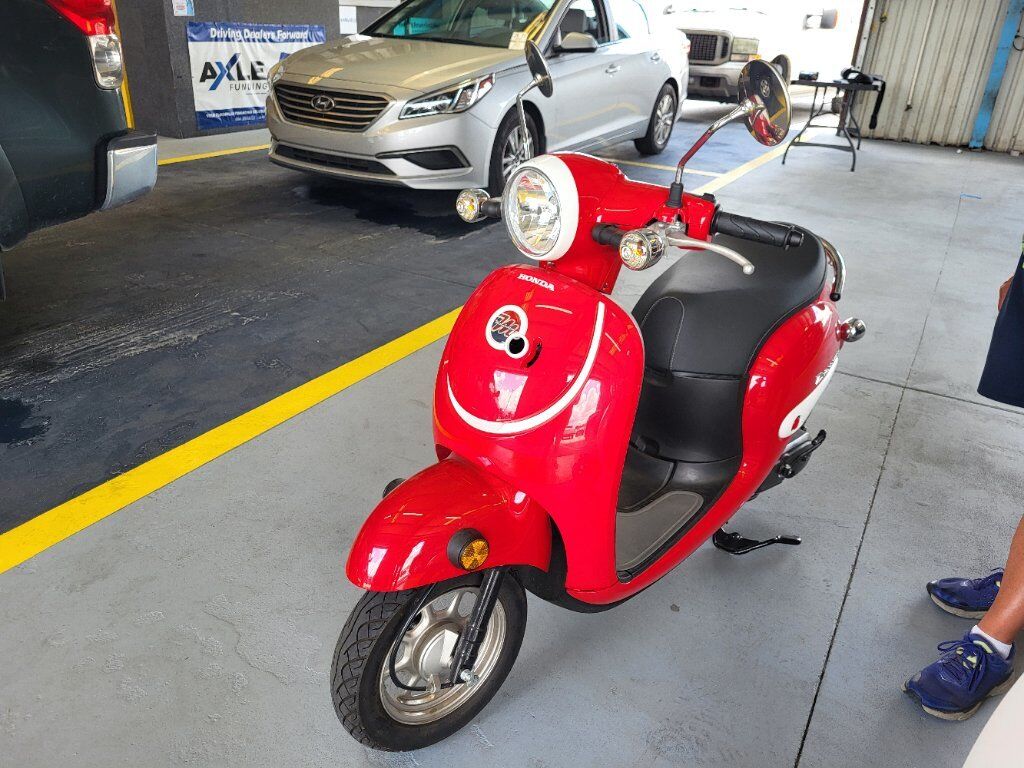 Honda NCW50/Metropolitan
