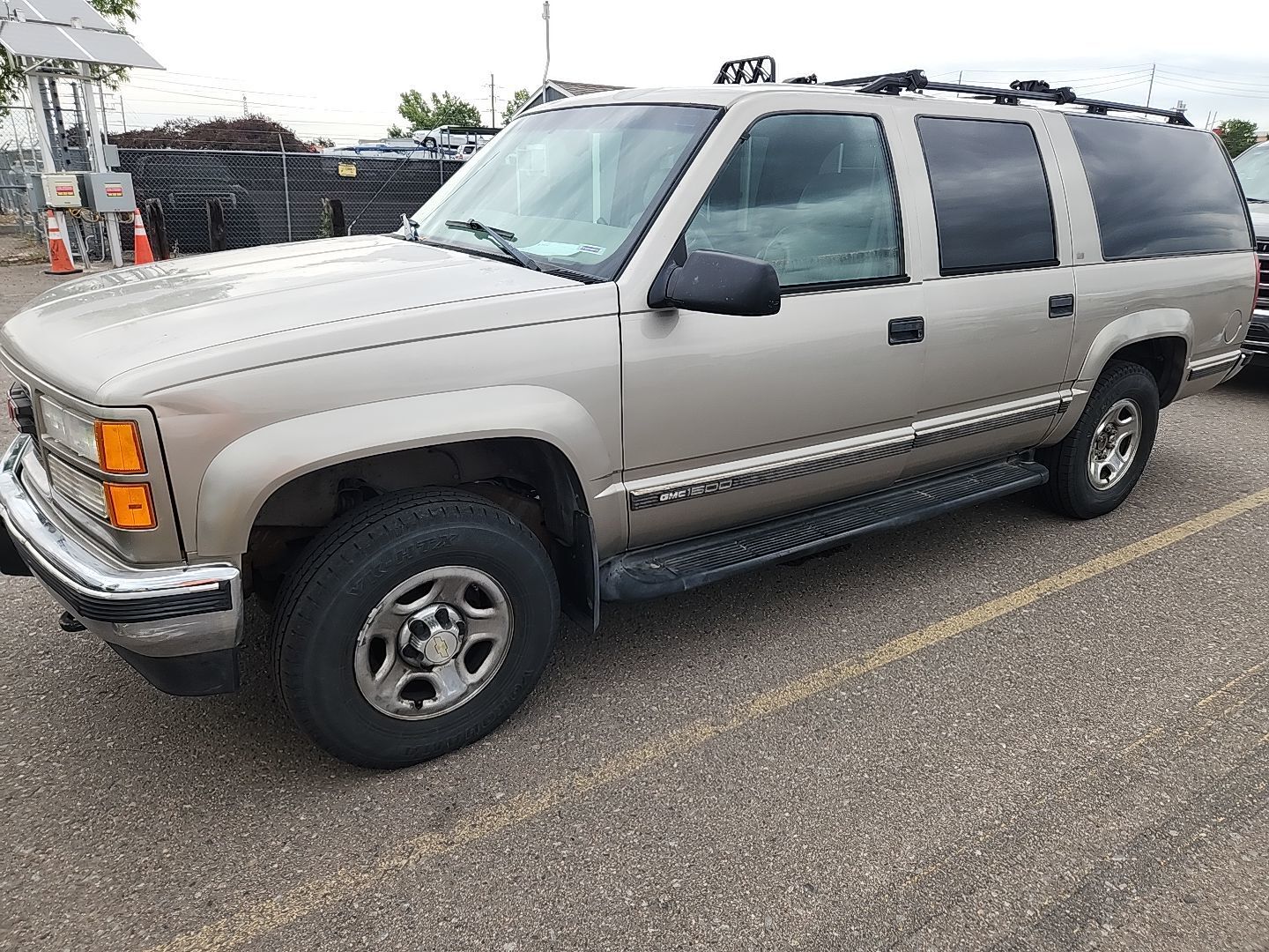 GMC Suburban