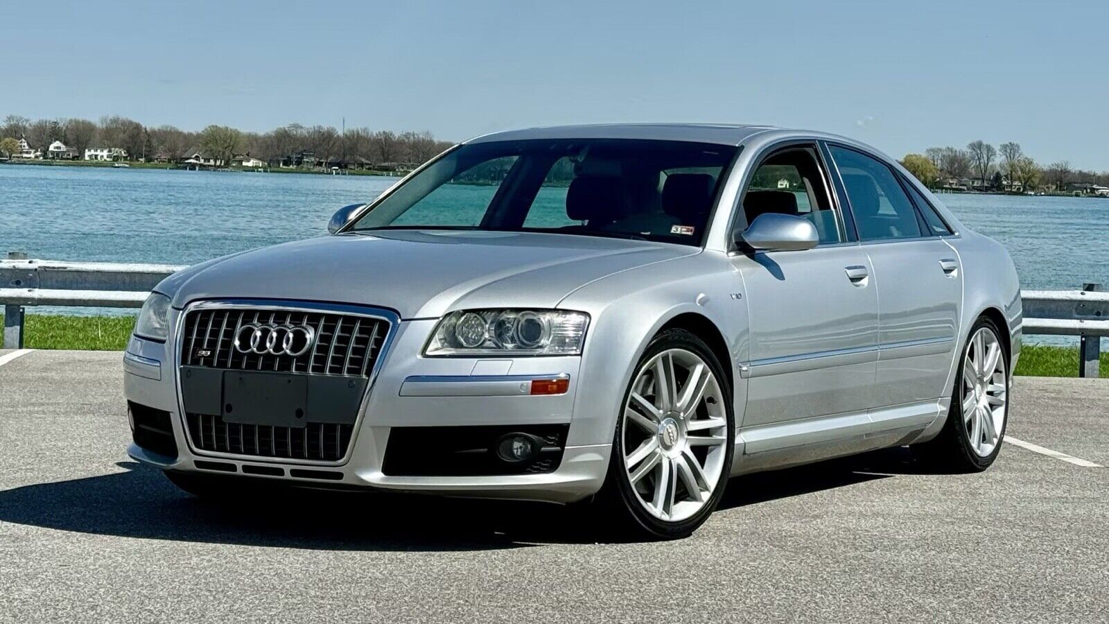 Audi S8